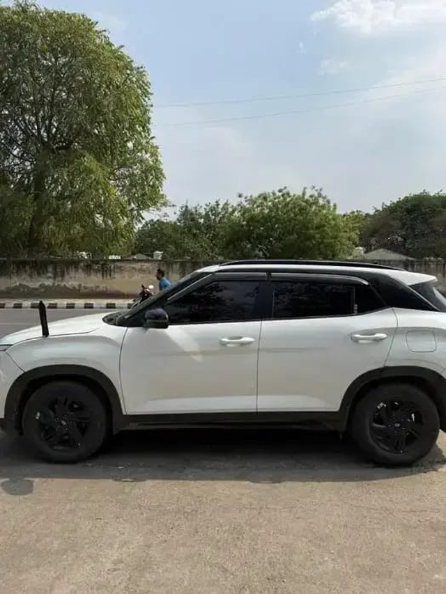 Second-hand 2023 Hyundai Creta S Plus Knight for sale in New Delhi-1