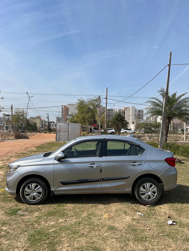 Second-hand 2018 Honda Amaze S i-VTEC for sale in Faridabad-4
