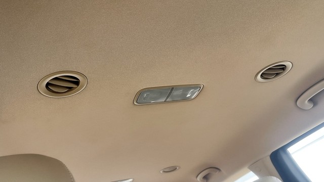 Second-hand 2021 Kia Carnival Premium for sale in New Delhi-20