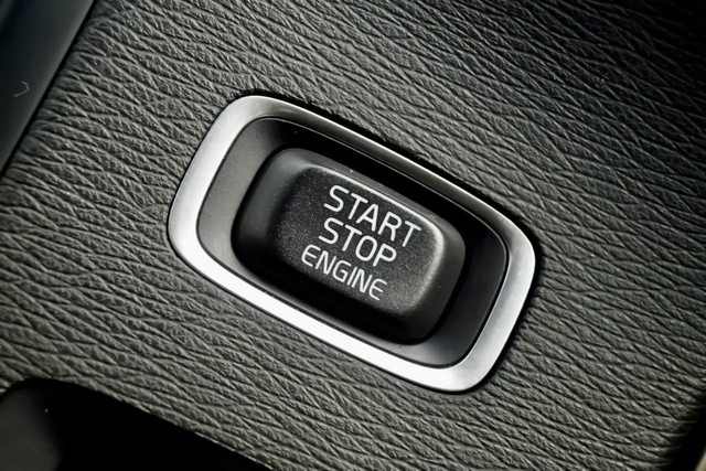 Volvo S60 D4 Momentum BSIV Second-hand 2018 Volvo S60 D4 Momentum BSIV for sale in New Delhi-4