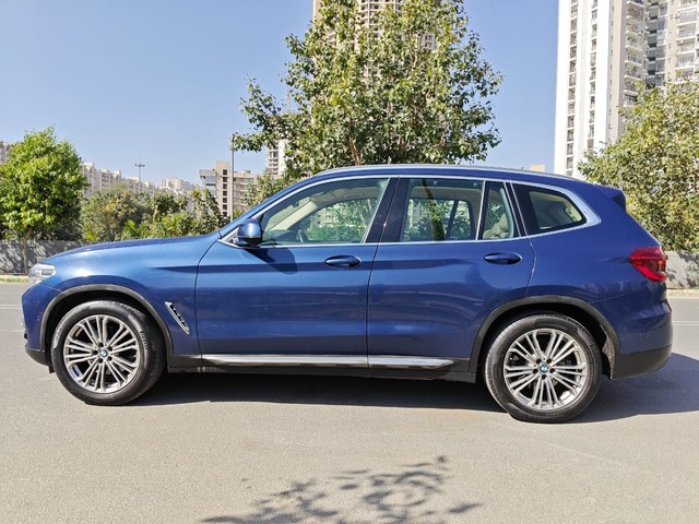 Second-hand 2018 BMW X3 xDrive 20d Luxury Line for sale in Noida-4