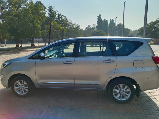 Second-hand 2020 Toyota Innova Crysta 2.4 G MT for sale in New Delhi-3