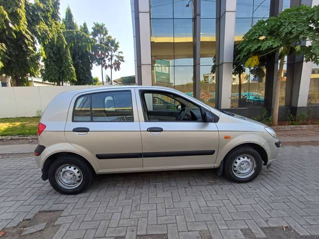 https://images10.gaadi.com/usedcar_image/UP1A.231005.007/original/8f47d2ae-15b3-40d3-b5ad-7f95192c99ce.jpg?imwidth=6401