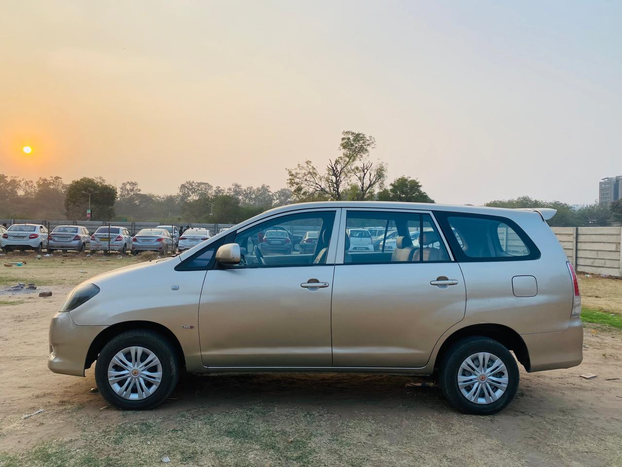 Used Innova Buy Used Toyota Innova 2.5 E of 2010 model @ 3,49,000 INR in Ahmedabad ...