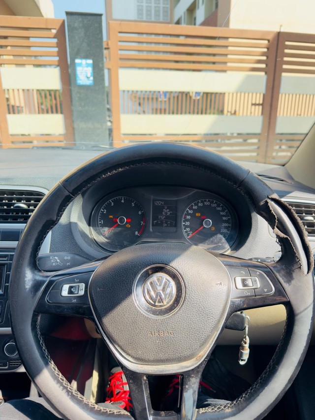 Second-hand 2014 Volkswagen Polo 1.2 MPI Comfortline for sale in Kanpur-6