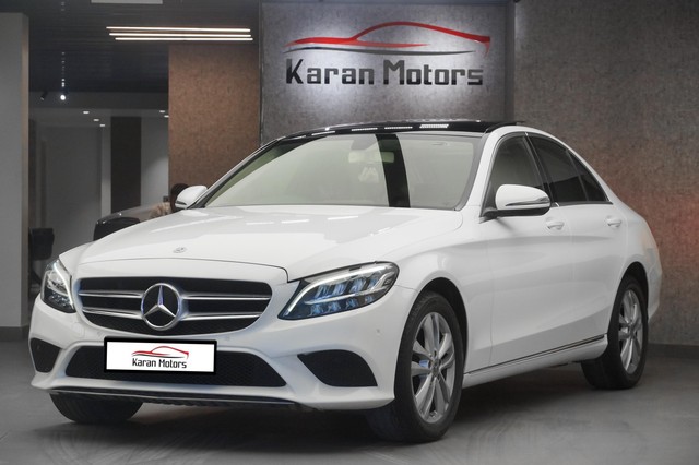 Second-hand 2019 Mercedes-Benz C-Class Progressive C 220d for sale in New Delhi-3