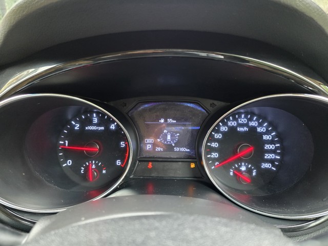 Second-hand 2022 Kia Carnival Limousine for sale in Mumbai-9