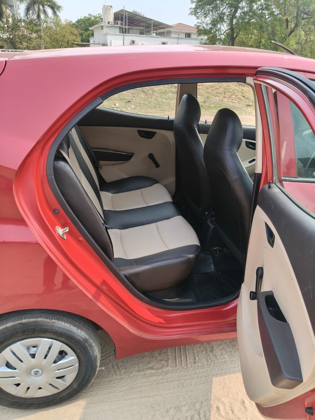 Second-hand 2016 Hyundai EON Era Plus for sale in Vadodara-11