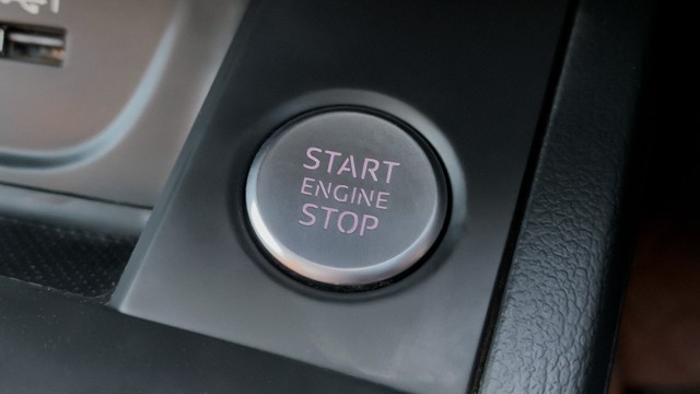 Second-hand 2021 Audi A4 Premium Plus for sale in New Delhi-21