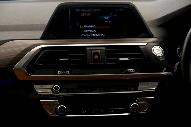 Second-hand 2020 BMW X4 M Sport X xDrive20d for sale in New Delhi-9