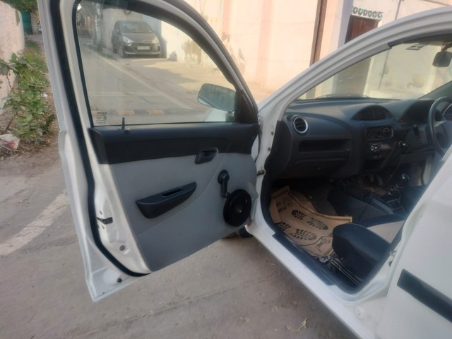 Second-hand 2017 Maruti Suzuki Alto 800 LX for sale in New Delhi-14