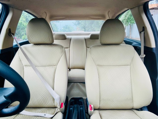 Second-hand 2014 Honda City i DTEC E for sale in Vadodara-17