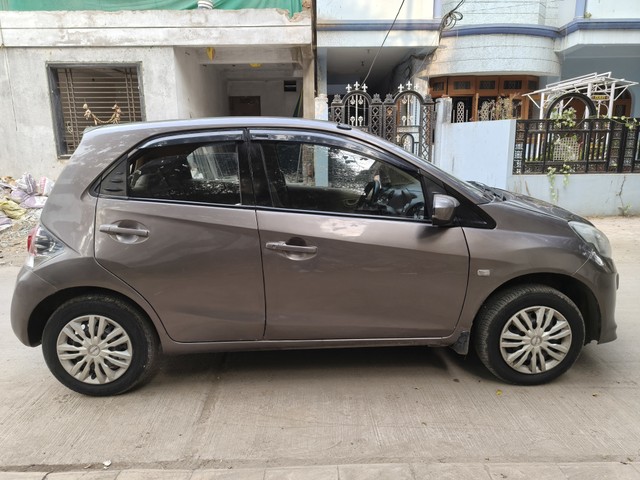 Second-hand 2013 Honda Brio S MT for sale in Indore-1