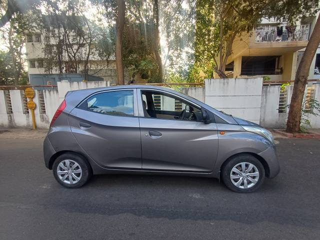 https://images10.gaadi.com/usedcar_image/UP1A.231005.007/original/a2aeb8db-a181-4cb7-9d90-455eea9ea185.jpg?imwidth=6401