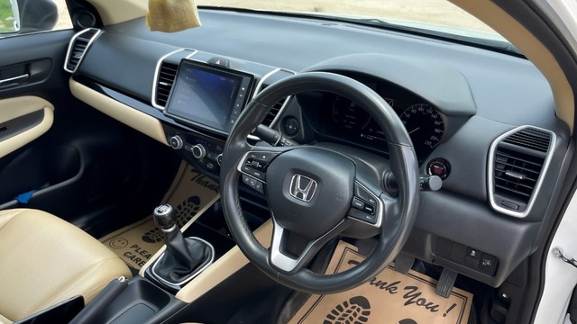 Second-hand 2022 Honda City VX MT for sale in New Delhi-8