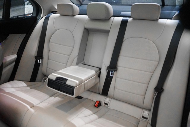 Second-hand 2019 Mercedes-Benz C-Class Progressive C 220d for sale in New Delhi-19