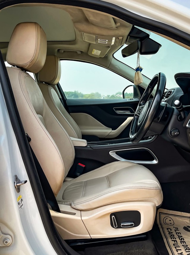 Jaguar F-Pace Prestige 2.0 AWD Second-hand 2019 Jaguar F-Pace Prestige 2.0 AWD for sale in New Delhi-5