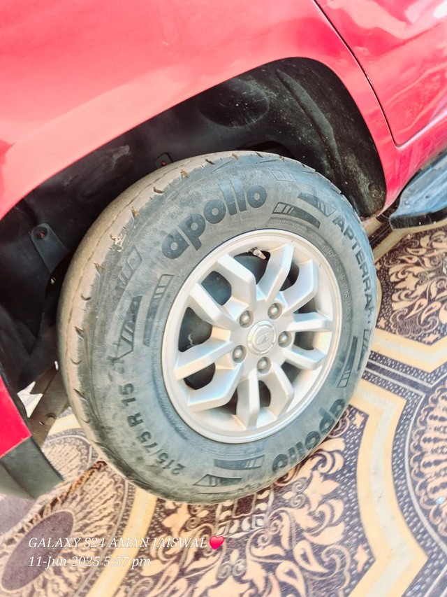 Second-hand 2018 Mahindra TUV 300 mHAWK100 T8 for sale in Chitrakoot-8