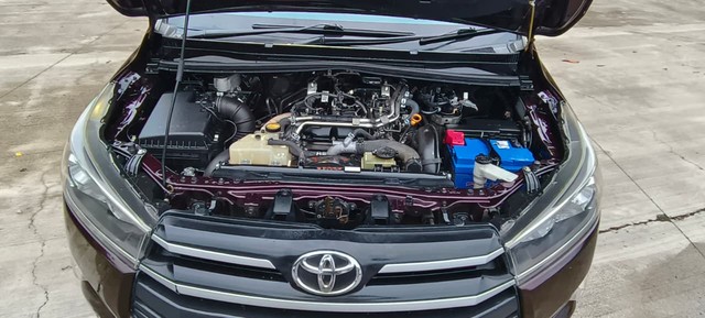 Second-hand 2016 Toyota Innova Crysta 2.8 GX AT BSIV for sale in Vadodara-6