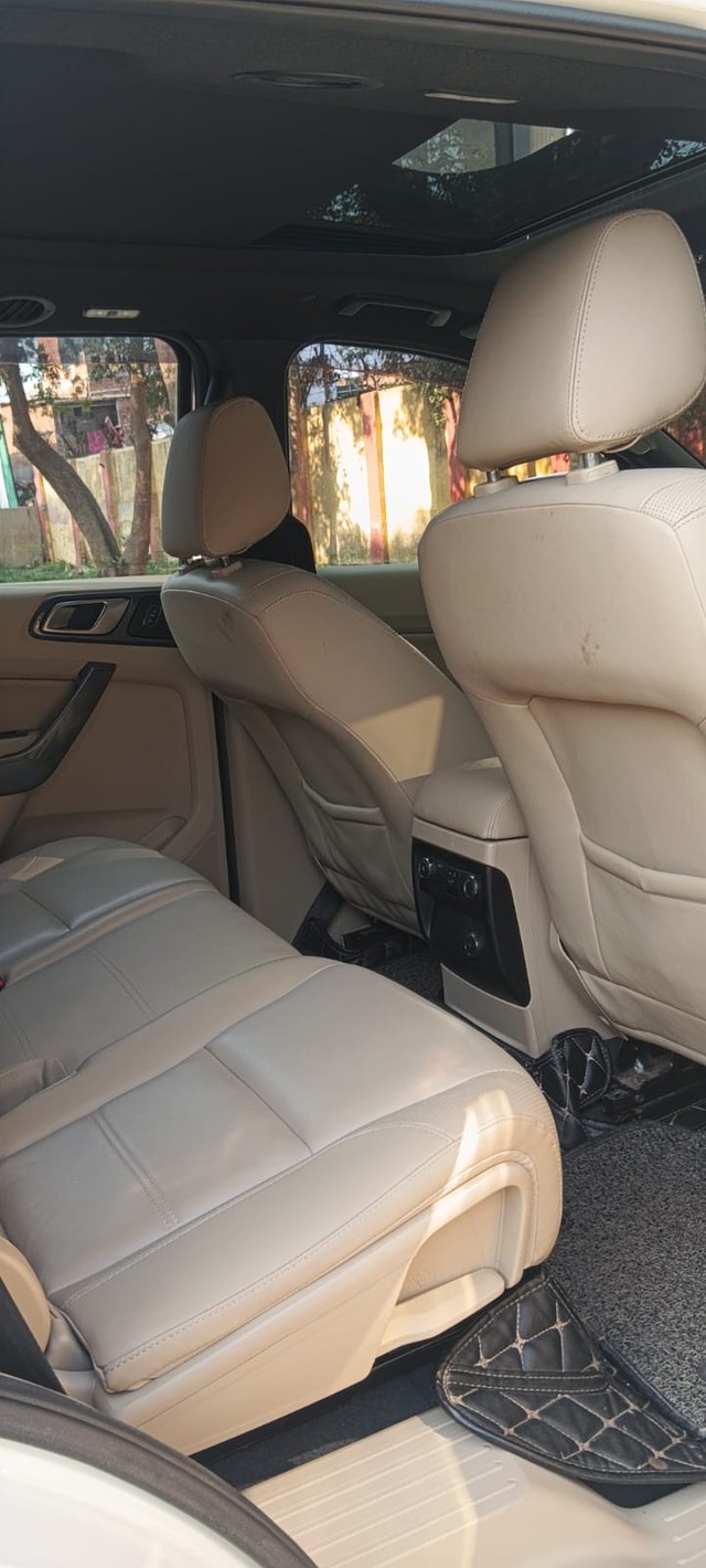 Ford Endeavour 3.2 Titanium AT 4X4 Second-hand 2017 Ford Endeavour 3.2 Titanium AT 4X4 for sale in New Delhi-29