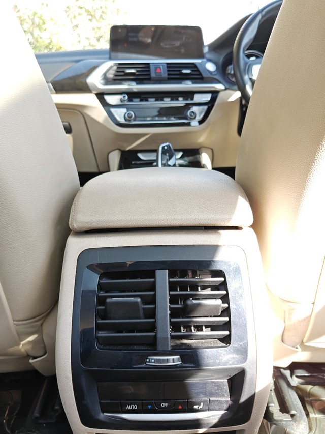 Second-hand 2018 BMW X3 xDrive 20d Luxury Line for sale in Noida-9