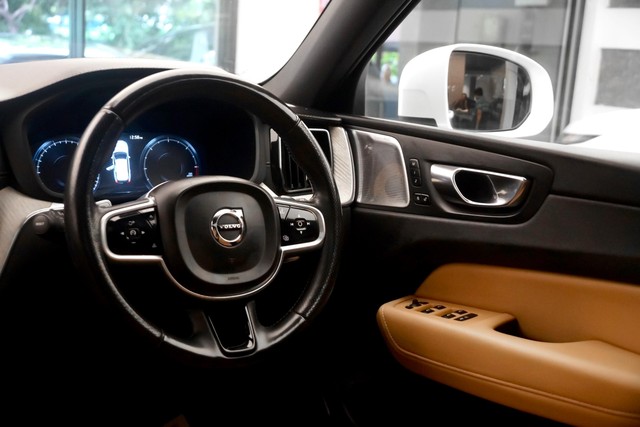 Second-hand 2018 Volvo XC60 Inscription D5 BSIV for sale in New Delhi-13