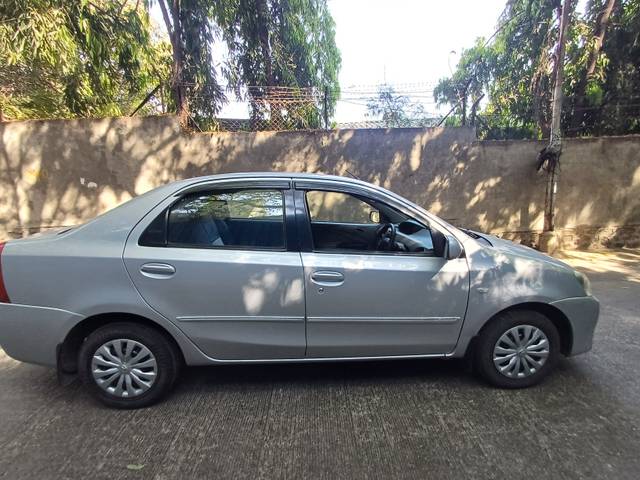 https://images10.gaadi.com/usedcar_image/UP1A.231005.007/original/b53ce152-bb1e-489a-9703-b8c1ac92c312.jpg?imwidth=6401
