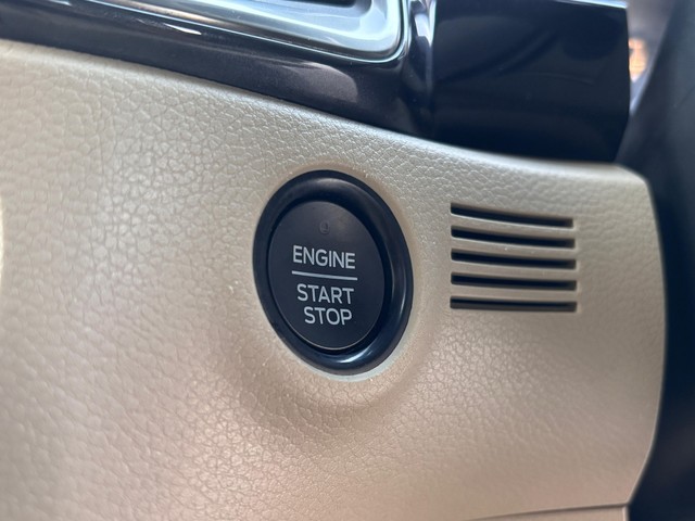 Second-hand 2021 Ford Endeavour Titanium Plus 4X2 AT for sale in New Delhi-23