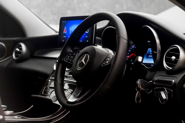 Second-hand 2015 Mercedes-Benz C-Class C 200 AVANTGARDE for sale in New Delhi-13