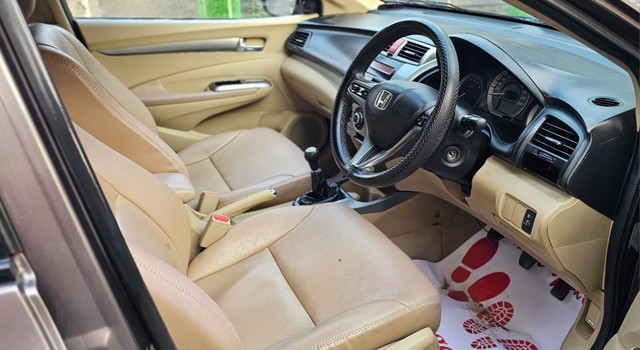 Honda City V MT Second-hand 2013 Honda City V MT for sale in Nagpur-5