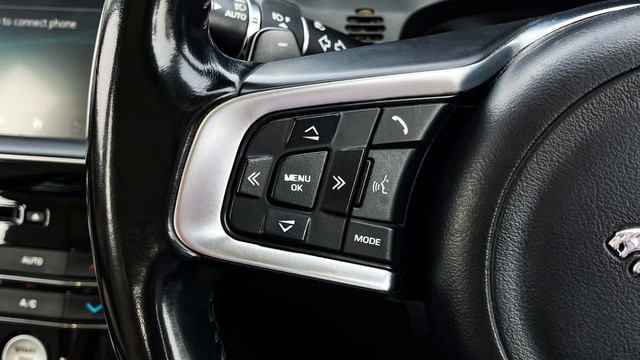 Jaguar F-Pace Prestige 2.0 AWD Second-hand 2019 Jaguar F-Pace Prestige 2.0 AWD for sale in New Delhi-12