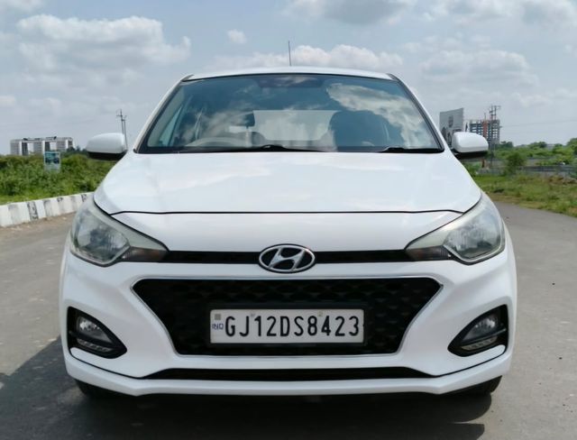 Hyundai i20 मैग्ना प्लस Second-hand 2020 Hyundai i20 मैग्ना प्लस for sale in Vadodara