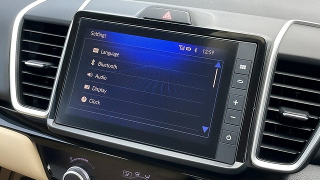 Second-hand 2022 Honda City VX MT for sale in New Delhi-13