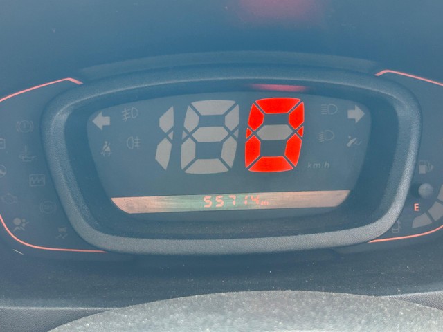 Renault KWID 1.0 RXT Second-hand 2018 Renault KWID 1.0 RXT for sale in Hyderabad-4