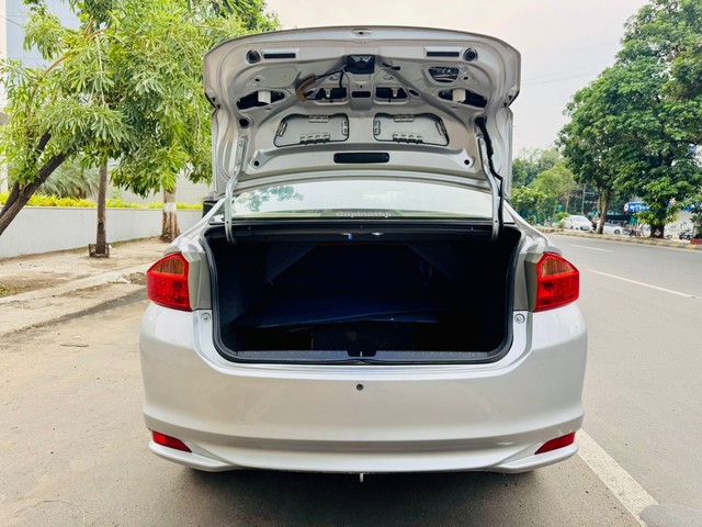 Second-hand 2014 Honda City i DTEC E for sale in Vadodara-6