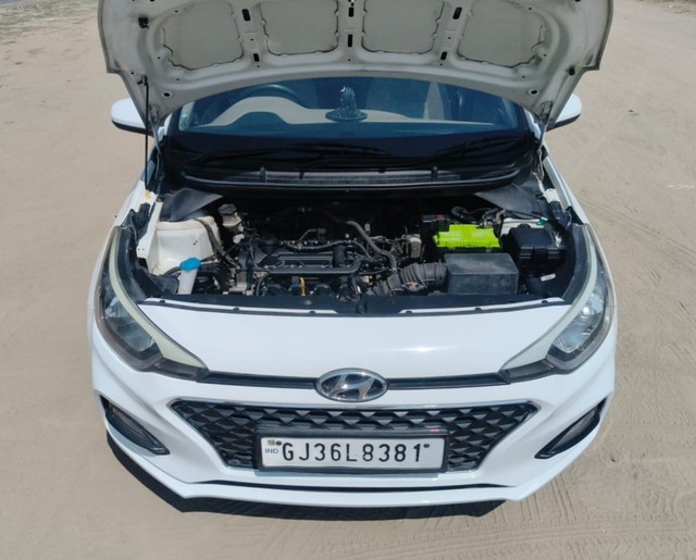 Second-hand 2019 Hyundai i20 Magna Plus BSIV for sale in Vadodara-6