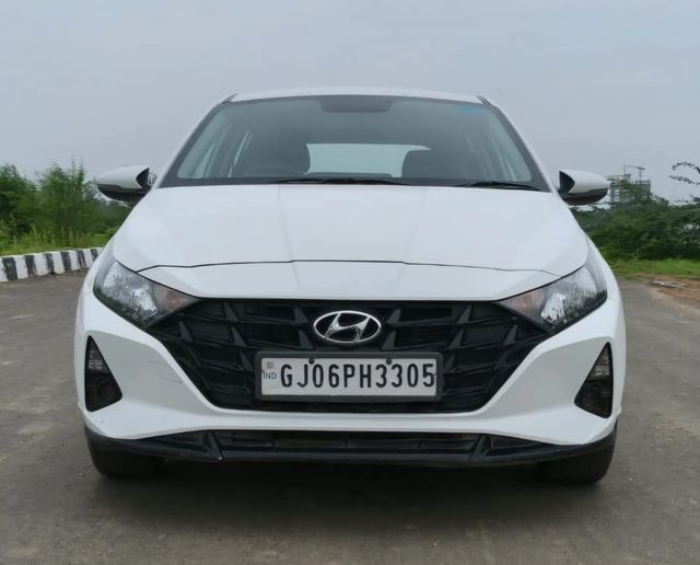 Second-hand 2022 Hyundai i20 Sportz BSVI for sale in Vadodara
