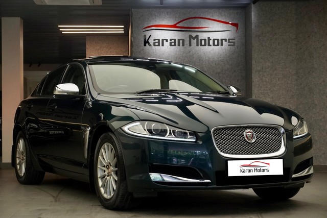 Second-hand 2015 Jaguar XF 2.0 Litre Petrol for sale in New Delhi-4
