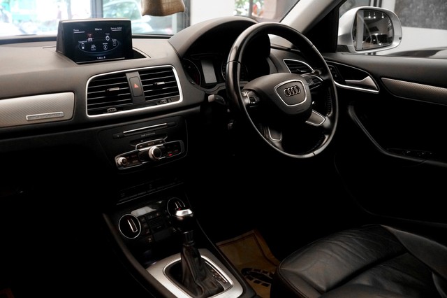 Second-hand 2017 Audi Q3 35 TDI Quattro Premium for sale in New Delhi-15