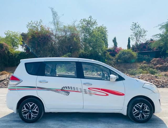 https://images10.gaadi.com/usedcar_image/UP1A.231005.007/original/c407b9e4-2099-44f1-88c4-299a6e364bf0.jpg?imwidth=6401