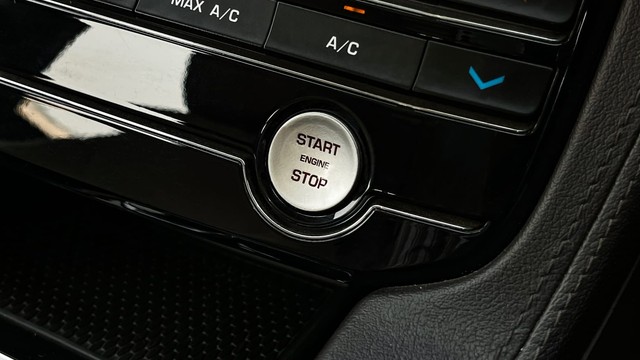 Jaguar F-Pace Prestige 2.0 AWD Second-hand 2019 Jaguar F-Pace Prestige 2.0 AWD for sale in New Delhi-19