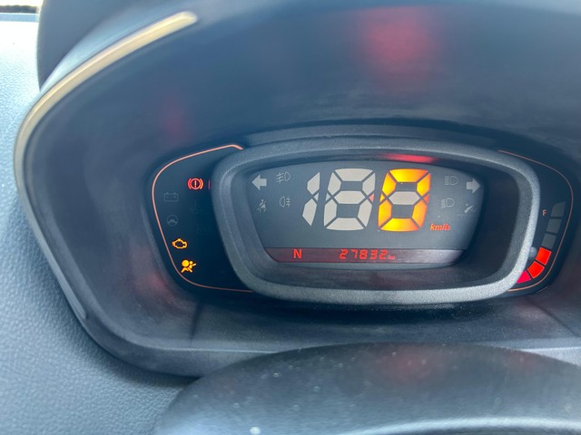 Renault KWID 1.0 RXT Second-hand 2018 Renault KWID 1.0 RXT for sale in Hyderabad-4