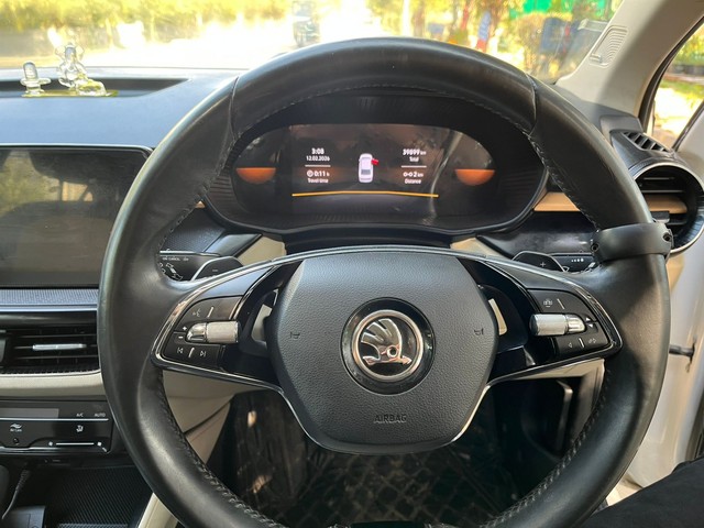 Second-hand 2022 Skoda Slavia 1.0 TSI Style AT BSVI for sale in Noida-6