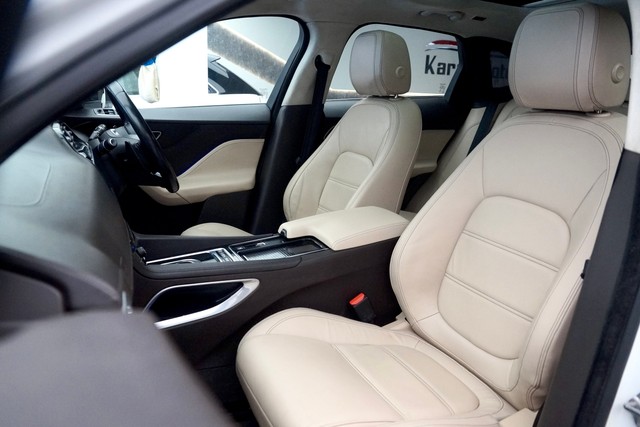 Second-hand 2019 Jaguar F-Pace Prestige 2.0 AWD for sale in New Delhi-13