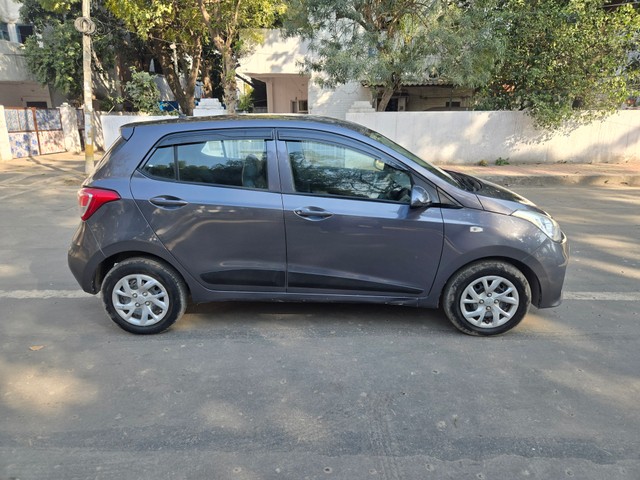 Second-hand 2018 Hyundai Grand i10 1.2 Kappa Magna BSIV for sale in New Delhi-1