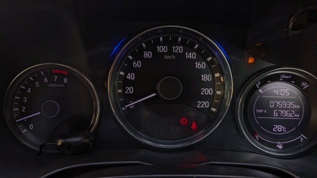 Second-hand 2017 Honda City i VTEC VX for sale in Chennai-11