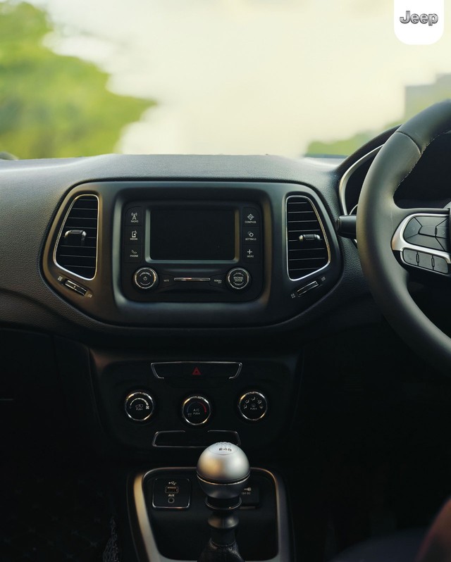 Second-hand 2020 Jeep Compass 1.4 Sport for sale in New Delhi-5