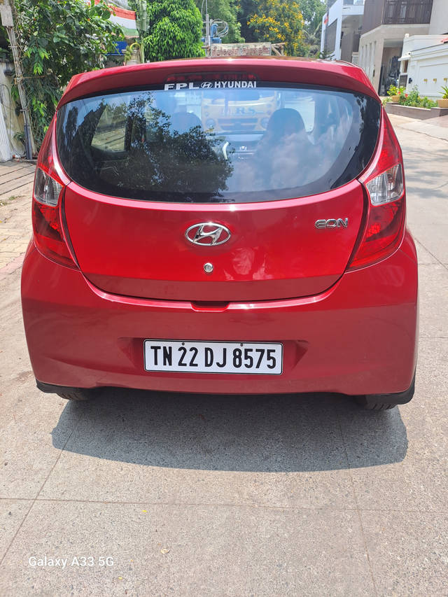 https://images10.gaadi.com/usedcar_image/UP1A.231005.007/original/dacfeffe-27fd-4e1f-a9d4-666213124a6e.heic?imwidth=6401