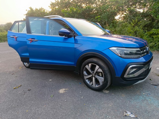 Second-hand 2023 Volkswagen Taigun 1.0 TSI Topline BSVI for sale in New Delhi-14