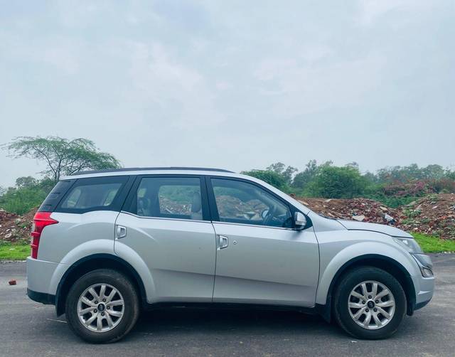 https://images10.gaadi.com/usedcar_image/UP1A.231005.007/original/dd33e70e-f386-4fa1-a552-a376b42c9de5.jpg?imwidth=6401